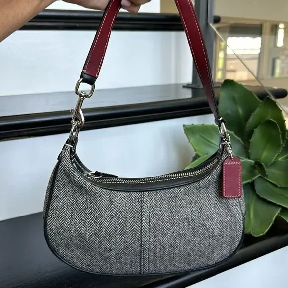 バッグ coach leather fade gimmick hand bag Y2K Y2K Coach Signature Tan Canvas Leather Shoulder Handbag 6828